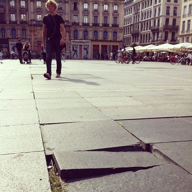 buren fontaines lyon