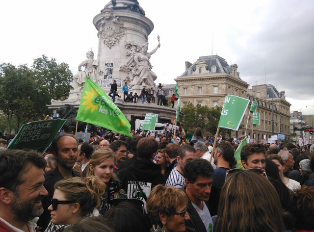 8.500 personnes ont manifesté à Paris samedi (ici place de la République)