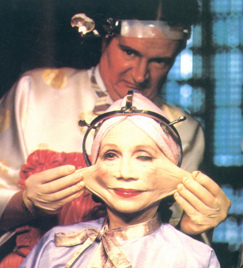 Collection Enquetes Chirurgie Esthetique Au Bresil
