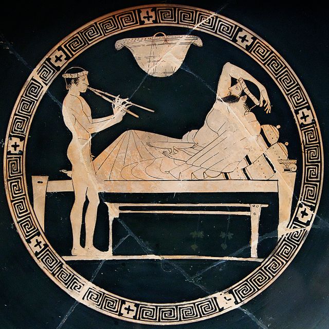Scène de banquet sur le tondo d'une coupe attique à figures rouges - Peintre d'Euaion vers 460 av. J.-C