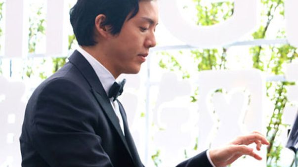 Le pianiste Yundi Li qui a été invité à jouer lors de la cérémonie d'ouverture du musée