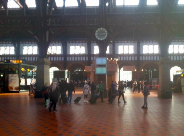 La gare de Copenhague sans migrants après la suspension des liaisons ferroviaires entre l'Allemagne et le Danemark