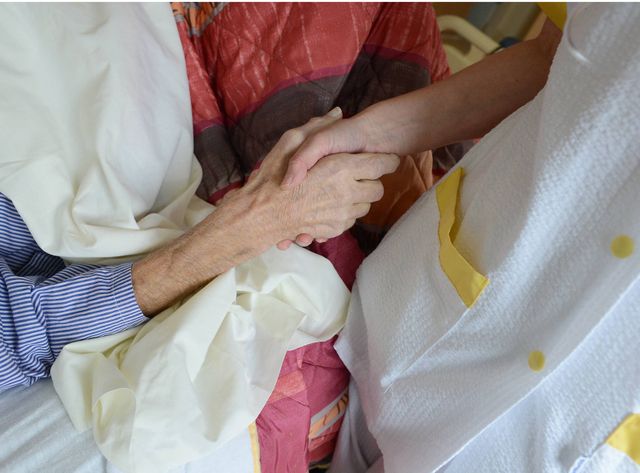 Dans un service de soins palliatifs, on tente d'apaiser l'angoisse du patient