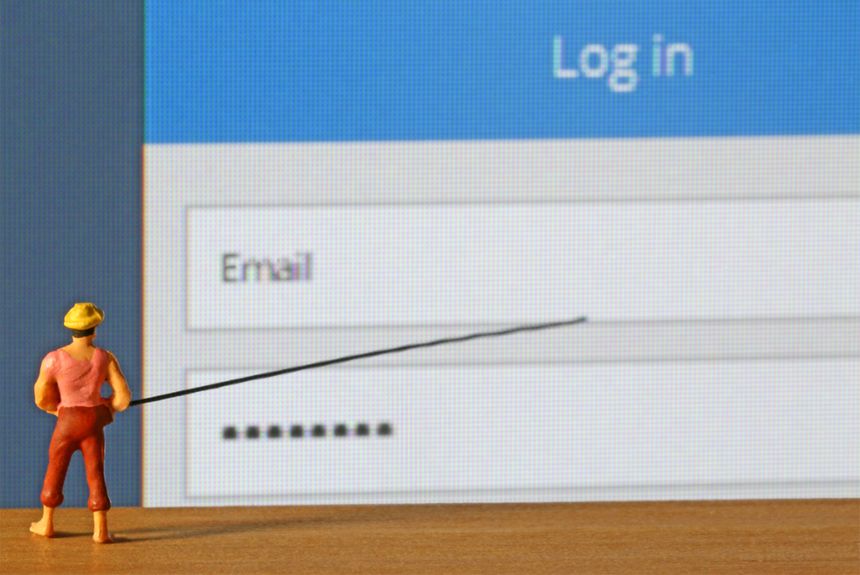 Hacker pirate login mail