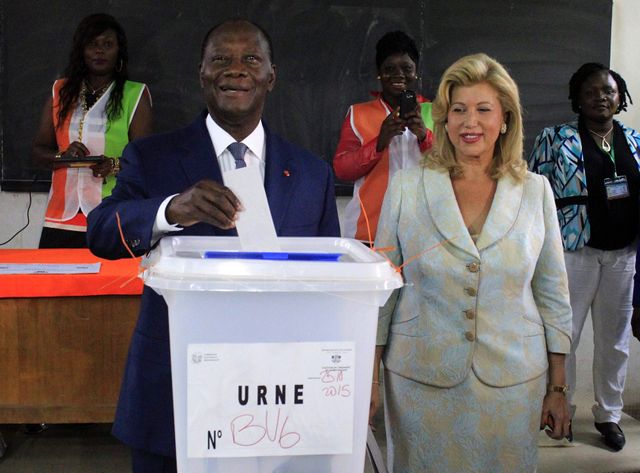 Alassane Ouattara, qui obtient 83,66% des suffrages, a été réélu au premier tour