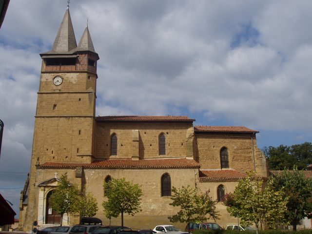 La collégiale de Castelanu-Magoac ( Hautes-Pyrénées)