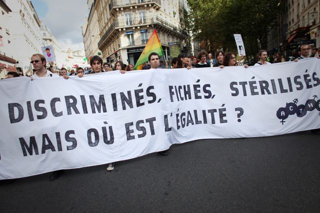 La marche des personnes transexuelles et transgenres