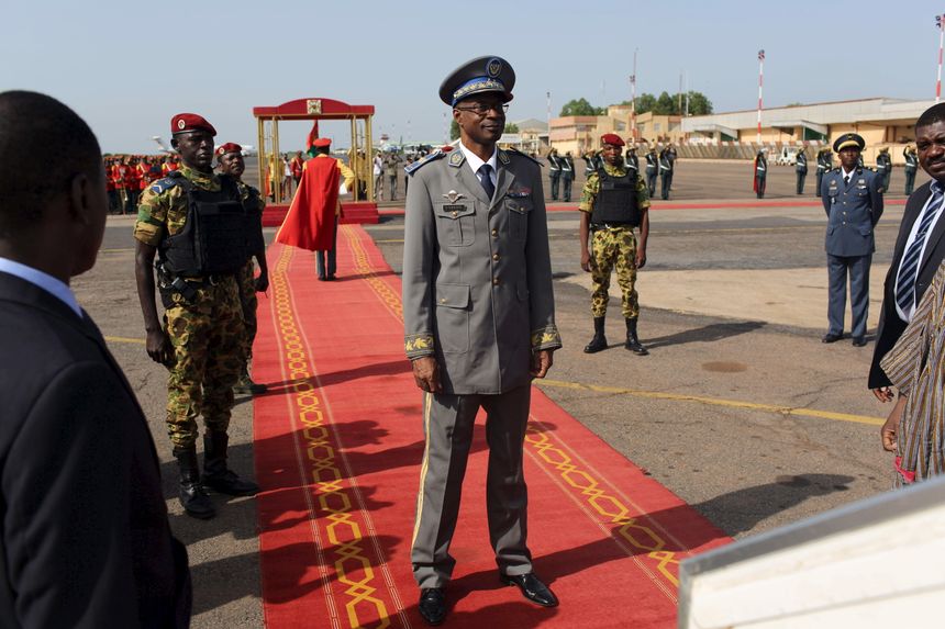 General Gilbert Diendere awaits Niger's President Mahamadou Issoufou asks to ensure that Pdt Michel Kafando is reinstalled