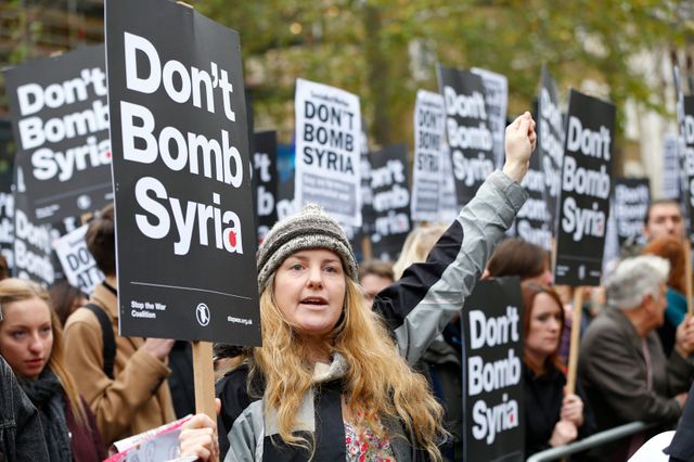Le parlement britannique doit se prononcer sur une intervention aérienne en Syrie