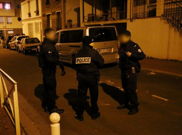 Les policiers ont retrouvé une ceinture d'explosifs dans une poubelle à Montrouge