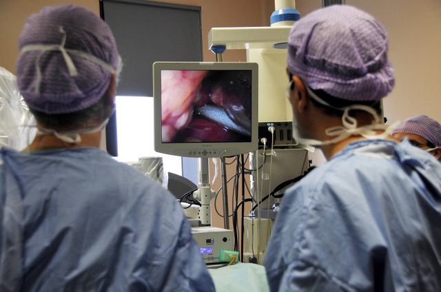 Opération d'un cancer de la vessie au CHRU de Lille