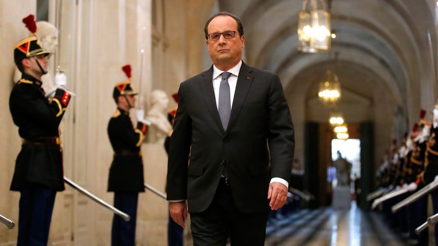 François Hollande, le 16 novembre 2015, avant qu'il ne s'exprime devant tous les parlementaires réunis en Congrès à Versailles