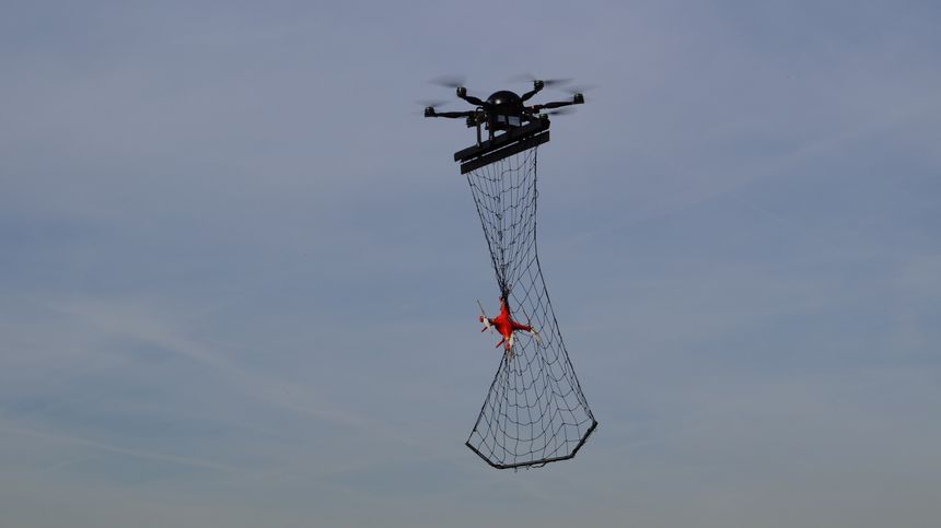 Prototype de drones d'interception.JPG