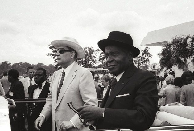 François Mitterrand et Félix Houphouët-Boigny en 1982 à Yamoussoukro