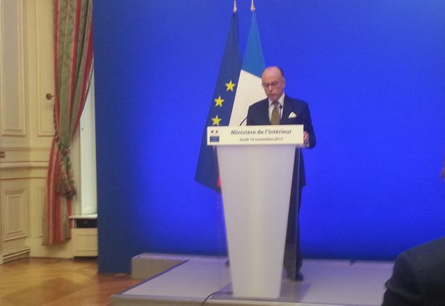 Bernard Cazeneuve en conférence de presse