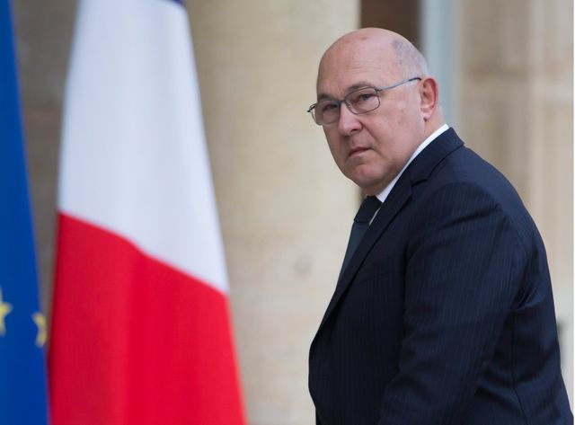 Michel Sapin est venu saluer le travail des équipes du Fond d'indémnisation des victimes du terrorisme