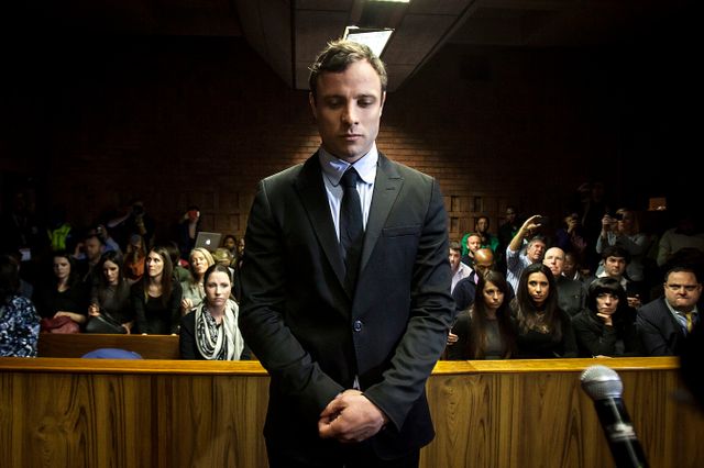 Oscar Pistorius devant la cour de Pretoria en août 2013