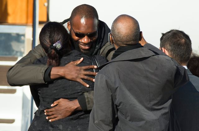 Thierry Dol, heureux de retrouver sa famille le 30 octobre 2013