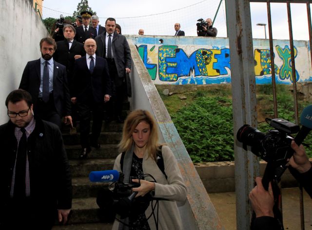 Cazeneuve en Corse