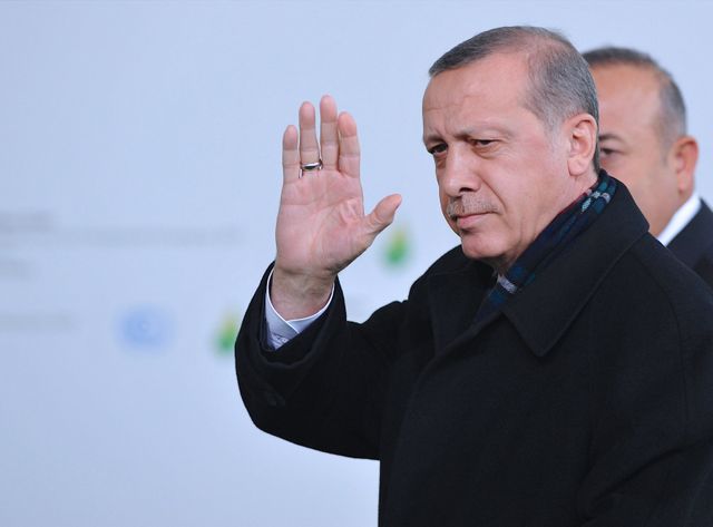 La Turquie a lancé une offensive contre les Kurdes il y a 6 jours