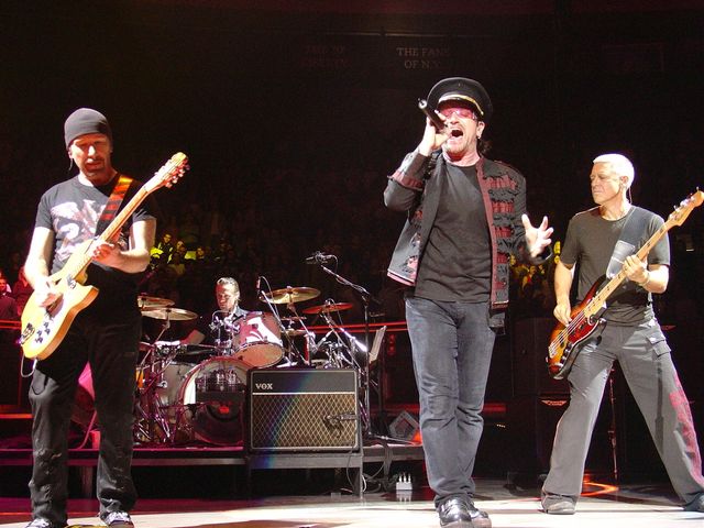 U2 en concert le 21 novembre 2005 au Madison Square Gardens à New York