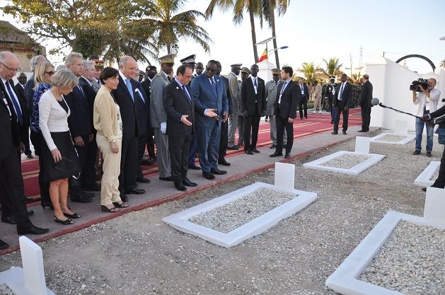 François Hollande rend hommage aux Tirailleurs du camp de Thiaroye, 30 novembre 2014