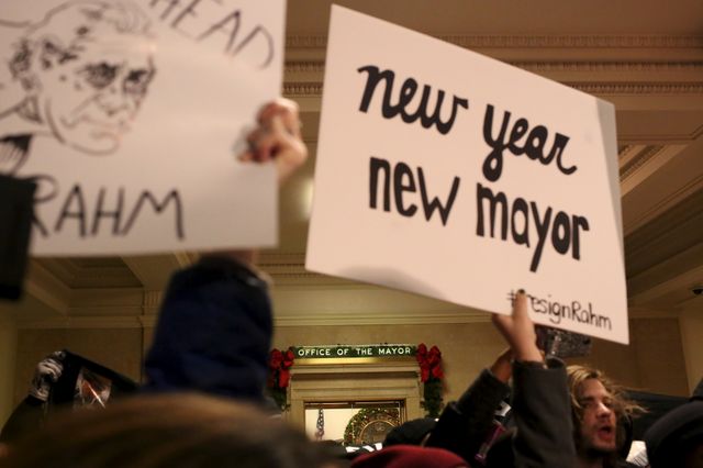 Les habitants de Chicago manifestent leur désaccord avec le maire