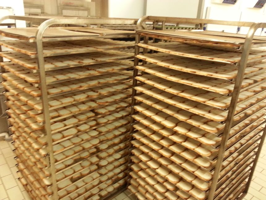 Les tranches de pain de mie sont prêtent à partir au fou