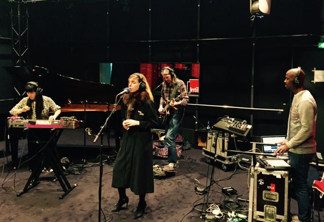 Mutant (Tristesse Contemporaine & Barbara Carlotti)