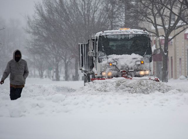Seules les grandes avenues sont déneigées à Washington