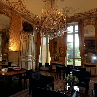 Le salon jaune à l'intérieur de l'hôtel de Matignon