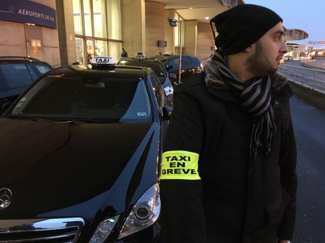 Les taxis en colère ce mardi matin