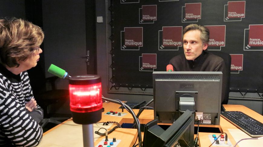 France Musique, studio 143, pendant l'émission... Malou Haine & Philippe Venturini (de g. à d.) ©Annick Haumier-Radio France