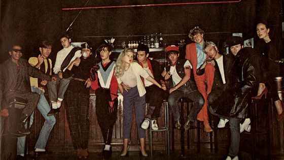 Publicité parue dans "Façade" avec Krootchey, Gauthier, Daré, Louboutin... ©Radio France
