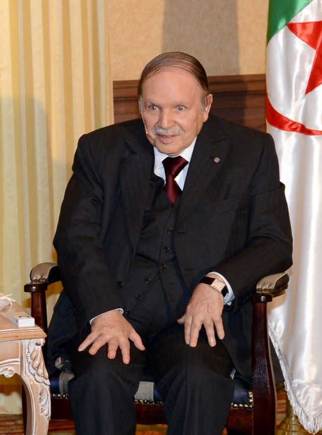 Abdelaziz Bouteflika en juin 2015, lors de la visite de François Hollande à Alger