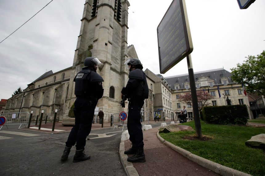 Hommage à Aurélie Chatelain à Villejuif en avril 2015
