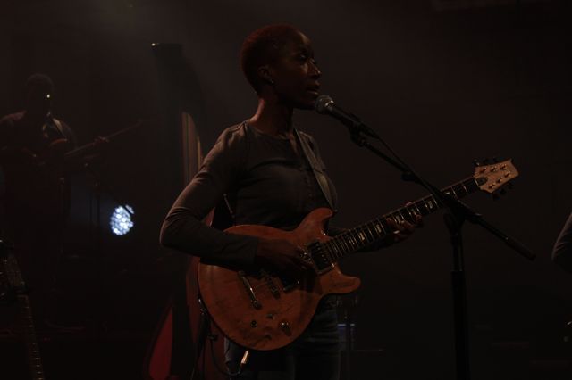 Rokia Traoré reprend 'Strange Fruit' pour Partons en live!