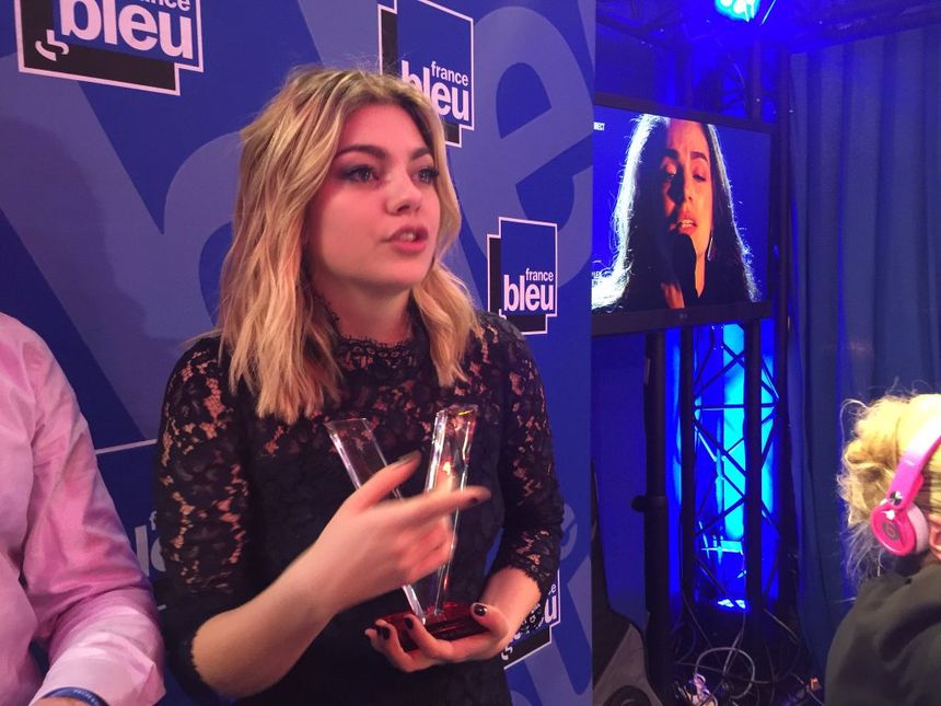 Louane, sur le plateau de France Bleu, après son triomphe aux Victoires