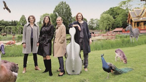 Le quatuor Salut Salon publie enfin son 'Carnival Fantasy"