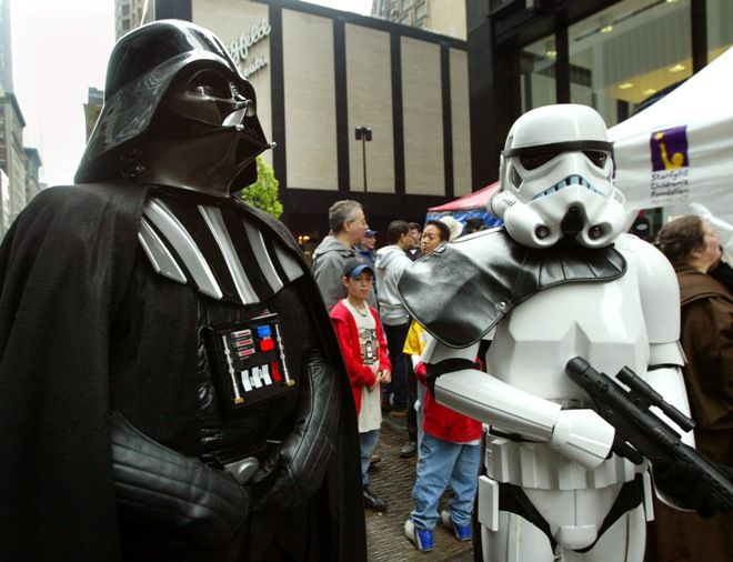 Le Ziegfeld Theater le 30 avril 2005, première newyorkaise de "Star Wars III"