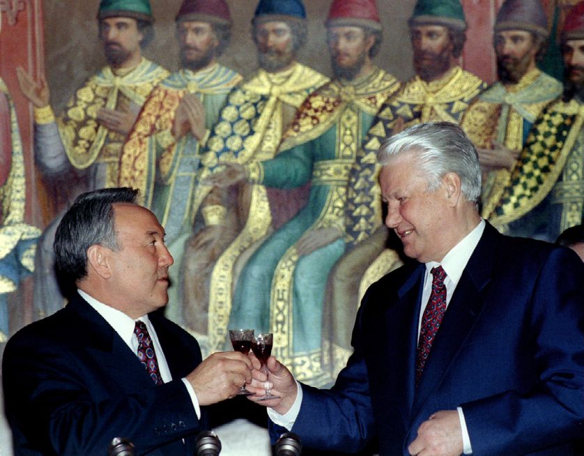 Nursultan Nazarbayev est président élu depuis... 26 ans !