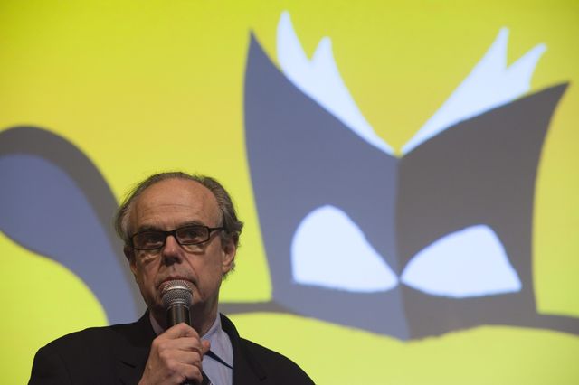 Mars, 2011. Frédéric Mitterrand au Salon du Livre, à Paris.