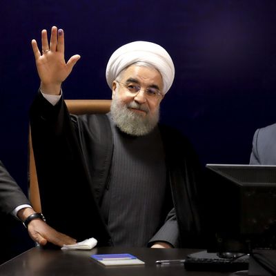 Le président Hassan Rohani lors de son inscription pour les élections,21/12/2015