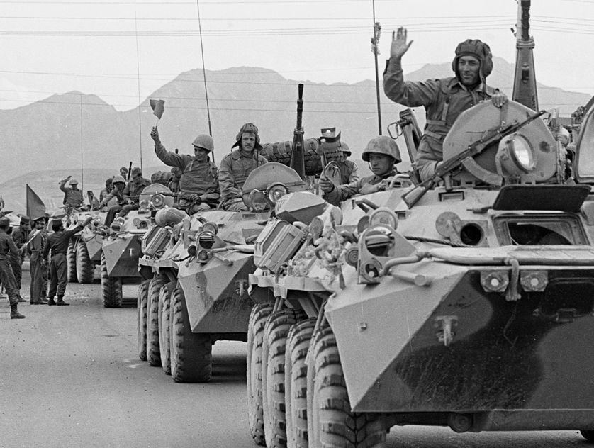 Mai 1988 : les chars soviétiques quittent l'Afghanistan