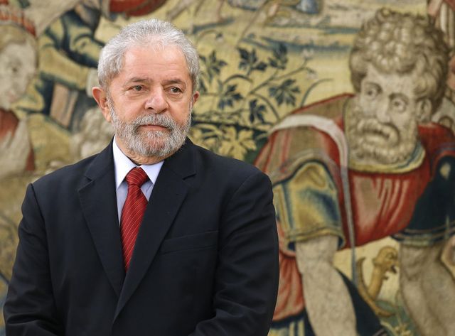 Lula est soupçonné de tremper dans le scandale de corruption de la compagnie Petrobas