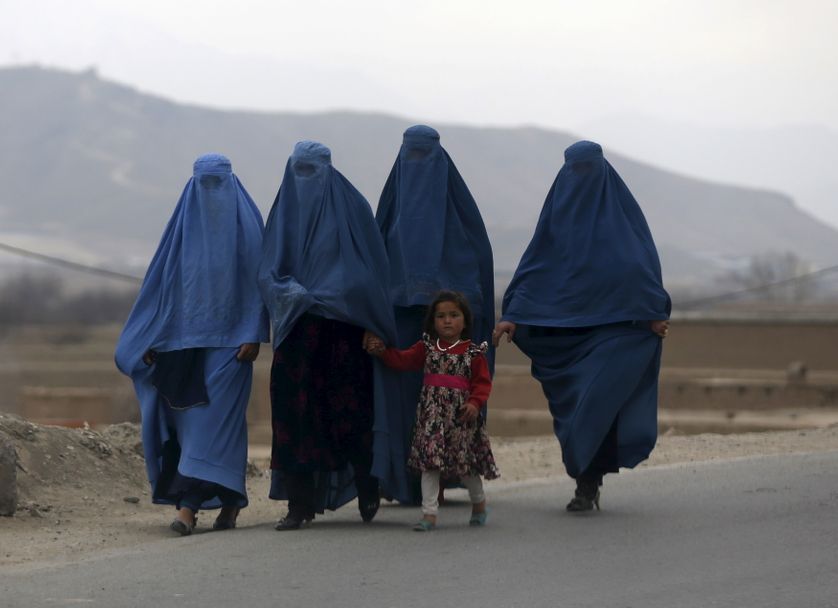 Quatre afghanes à la sortie de Kabul, il y a un mois