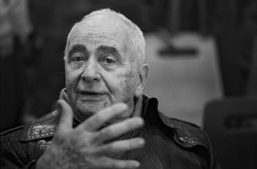 Louis Aragon en 1980