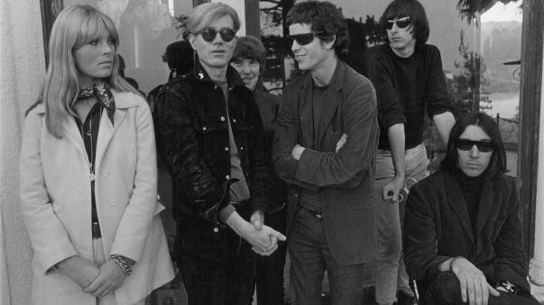 Le Velvet Underground et Nico avec Andy Warhol Hollywood Hills 1966-® Gerard Malanga Courtesy Galerie Caroline Smulders Paris