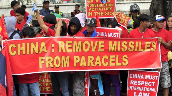 Manifestation à Makati aux Philippines contre les missiles chinois aux Paracels ©Reuters - Romeo Ranoco