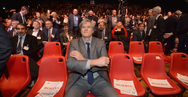 Comité d'accueil hostile à Stéphane Le Foll à Laval